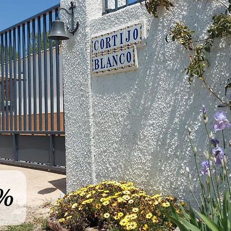 فيلا Cortijo Blanco Albondon المظهر الخارجي الصورة
